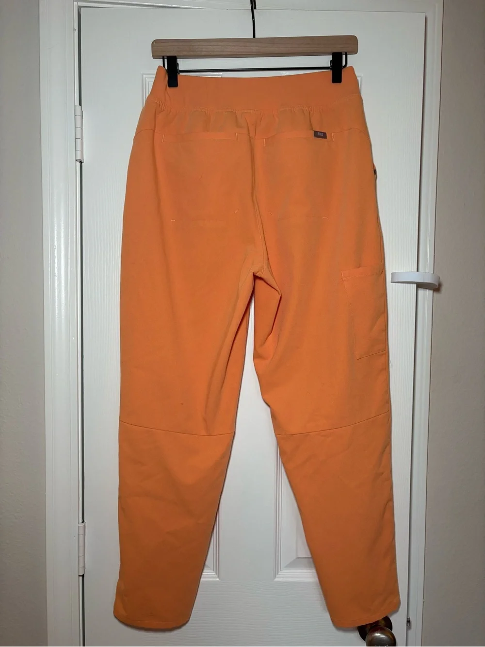 FIGS Scrub Pants Medium Shaka Orange High Waisted Tapered Stretch Medical